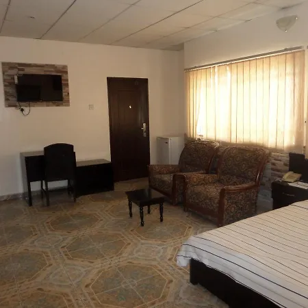 Ivory Hotel 2*