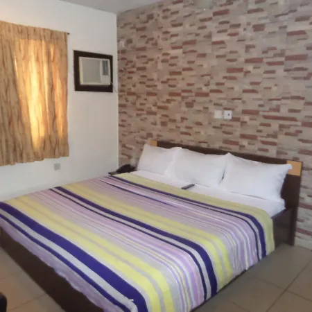 Hotel Ivory